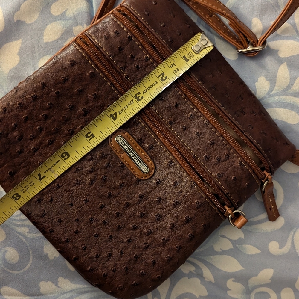 Leather crossbody messenger bag - Picture 3 of 10
